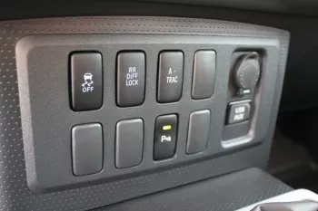 TOYOTA FJ CRUISER 4.0L MODEL 2023