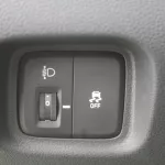 HYUNDAI CRETA 1.5L PETROL MODEL 2023 - Thumbnail 7