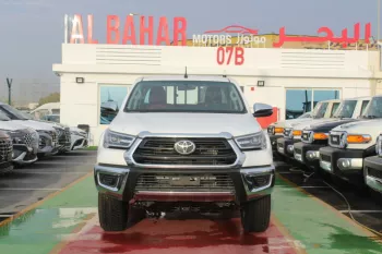 TOYOTA HILUX SR.5 2.7L PETROL 2023