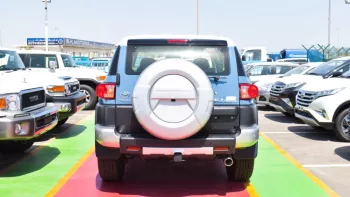 TOYOTA FJ CRUISER 4.0L PETROL V6 2023 BLUE