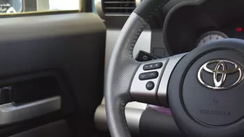 TOYOTA FJ CRUISER 4.0L PETROL V6 2023 BLUE
