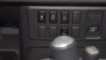 TOYOTA FJ CRUISER 4.0L PETROL V6 2023 BLUE