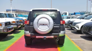 TOYOTA FJ CRUISER 4.0L PETROL 4WD 2023 BLACK