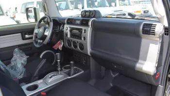 TOYOTA FJ CRUISER 4.0L PETROL 4WD 2023 BLACK