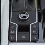 KIA SORENTO 2.5L PETROL FWD 2023 WHITE - Thumbnail 11