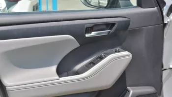 TOYOTA HIGHLANDER 2.5L PETROL 2023 BLUE AWD
