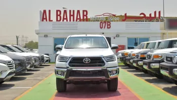 TOYOTA HILUX SR.5 2.7L PETROL 2023 WHITE 4WD