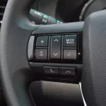 TOYOTA HILUX SR.5 2.7L PETROL 2023 WHITE 4WD - Thumbnail 7