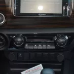 TOYOTA HILUX SR.5 2.7L PETROL 2023 WHITE 4WD - Thumbnail 11
