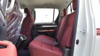 TOYOTA HILUX SR.5 2.7L PETROL 2023 WHITE 4WD
