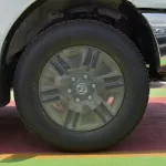 TOYOTA HILUX SR.5 2.7L PETROL 2023 WHITE 4WD - Thumbnail 18