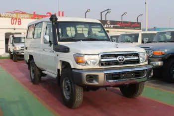 TOYOTA LAND CRUISER HARD TOP 4.0L PETROL 2023 4WD WHITE