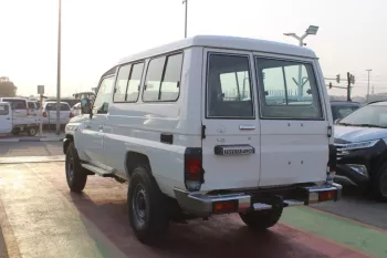 TOYOTA LAND CRUISER HARD TOP 4.0L PETROL 2023 4WD WHITE