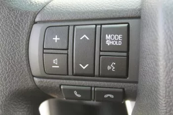 TOYOTA HILUX 2.4L DIESEL 4WD 2023 WHITE BASIC OPTION