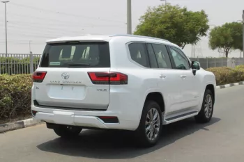 TOYOTA LAND CRUISER VXR 3.5L PETROL 4WD 2023 WHITE