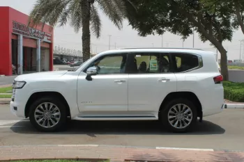 TOYOTA LAND CRUISER VXR 3.5L PETROL 4WD 2023 WHITE