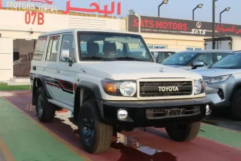 TOYOTA LAND CRUISER HARDTOP 4.0L PETROL 4WD 2023 MODEL YEAR WHITE