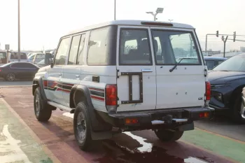TOYOTA LAND CRUISER HARDTOP 4.0L PETROL 4WD 2023 MODEL YEAR WHITE