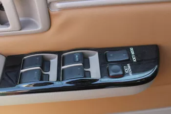 TOYOTA LAND CRUISER HARDTOP 4.0L PETROL 4WD 2023 MODEL YEAR WHITE