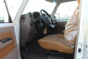 TOYOTA LAND CRUISER HARDTOP 4.0L PETROL 4WD 2023 MODEL YEAR WHITE