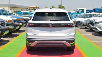 VOLKSWAGEN ID.6 FULL ELECTRIC RWD 2023 MODEL YEAR WHITE