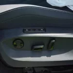 VOLKSWAGEN ID.6 FULL ELECTRIC RWD 2023 MODEL YEAR WHITE - Thumbnail 17