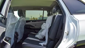 VOLKSWAGEN ID.6 FULL ELECTRIC RWD 2023 MODEL YEAR WHITE