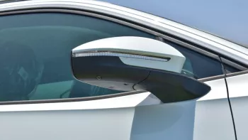 VOLKSWAGEN ID.6 FULL ELECTRIC RWD 2023 MODEL YEAR WHITE