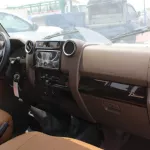 TOYOTA LAND CRUISER 4.0L PETROL SINGLE CAP 4WD 2023  BRONZE - Thumbnail 13