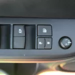 TOYOTA HILIUX 2.7L PETROL 4WD 2023 MODEL YEAR WHITE - Thumbnail 7
