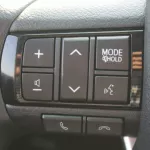 TOYOTA HILIUX 2.7L PETROL 4WD 2023 MODEL YEAR WHITE - Thumbnail 8