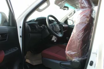 TOYOTA HILIUX 2.7L PETROL 4WD 2023 MODEL YEAR WHITE