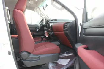 TOYOTA HILIUX 2.7L PETROL 4WD 2023 MODEL YEAR WHITE