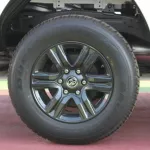 TOYOTA HILIUX 2.7L PETROL 4WD 2023 MODEL YEAR WHITE - Thumbnail 19