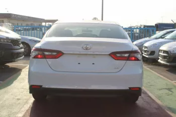 TOYOTA CAMRY LE BASIC 2.5L PETROL FWD 2023 MODEL YEAR WHITE COLOR