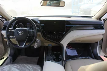 TOYOTA CAMRY LE BASIC 2.5L PETROL FWD 2023 MODEL YEAR WHITE COLOR