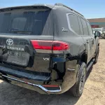 TOYOTA LAND CRUISER VX 3.5L TWIN TURBO 2023 BLACK - Thumbnail 2