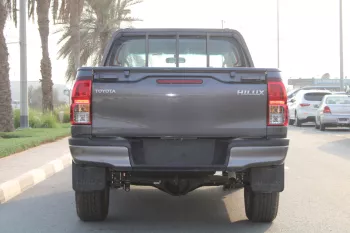 LHD - TOYOTA HILUX 2.4L DIESEL 4WD DOUBLE CAB COMFORT MANUAL 2023 GREY