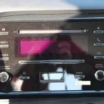 LHD - TOYOTA HILUX 2.4L DIESEL 4WD DOUBLE CAB COMFORT MANUAL 2023 GREY - Thumbnail 13