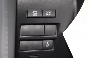 RHD - TOYOTA LANDCRUISER 300 3.3L DIESEL VXR AUTO