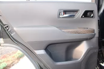 RHD - TOYOTA LANDCRUISER 300 3.3L DIESEL VXR AUTO