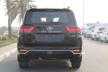 LHD - TOYOTA LANDCRUISER 300 3.3L V6 DIESEL VXR 2023 - BLACK