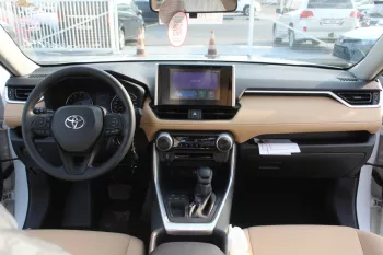 TOYOTA RAV4 2.0L PETROL FWD 2023 WHITE