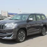 TOYOTA PRADO TX.L 4.0L PETROL SUV 4WD 2023 GREY INSIDE BEIGE - Thumbnail 2