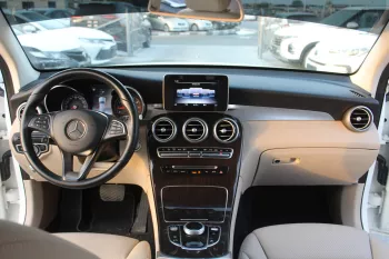Mercedes-Benz GLC 300 2.0l turbo petrol  2019 used white