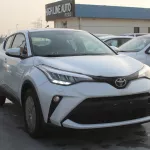 Toyota CHR 2.0L petrol fwd 2022 white colour - Thumbnail 3
