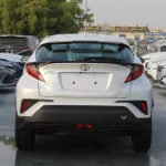 Toyota CHR 2.0L petrol fwd 2022 white colour - Thumbnail 4