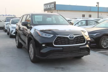 Toyota Highlander LE 2.5L hybrid fwd 2023 black