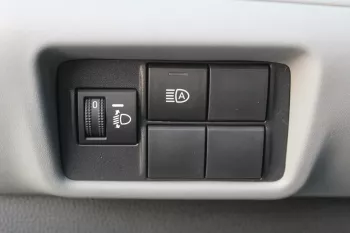 Toyota Highlander LE 2.5L hybrid fwd 2023 black