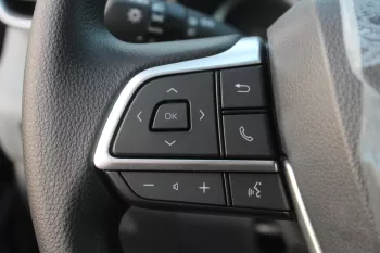Toyota Highlander LE 2.5L hybrid fwd 2023 black
